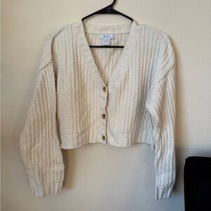 Neutral cropped button sweater M